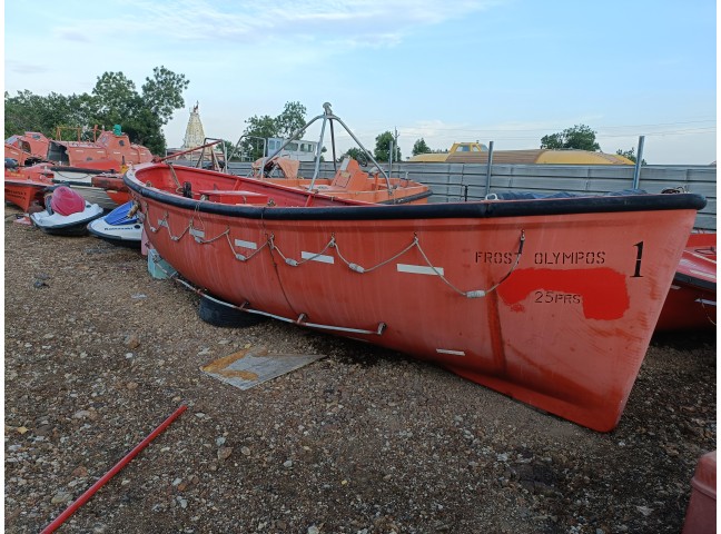 OPEN TYPE LIFE BOAT